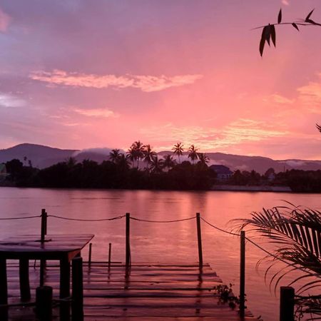 Green Mango Bungalows Kampot Exterior photo