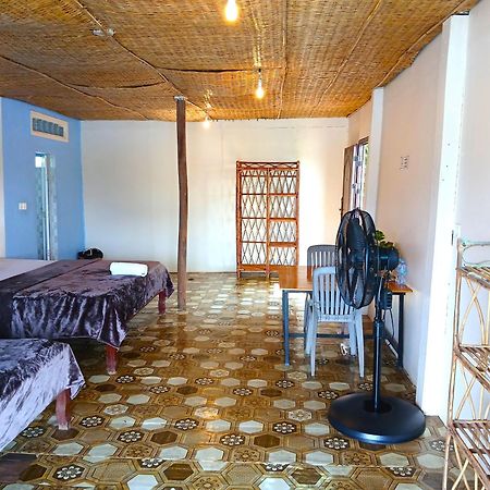 Green Mango Bungalows Kampot Exterior photo