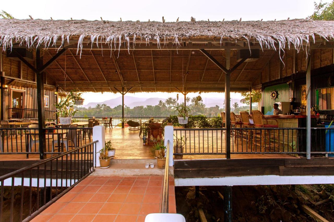 Green Mango Bungalows Kampot Exterior photo