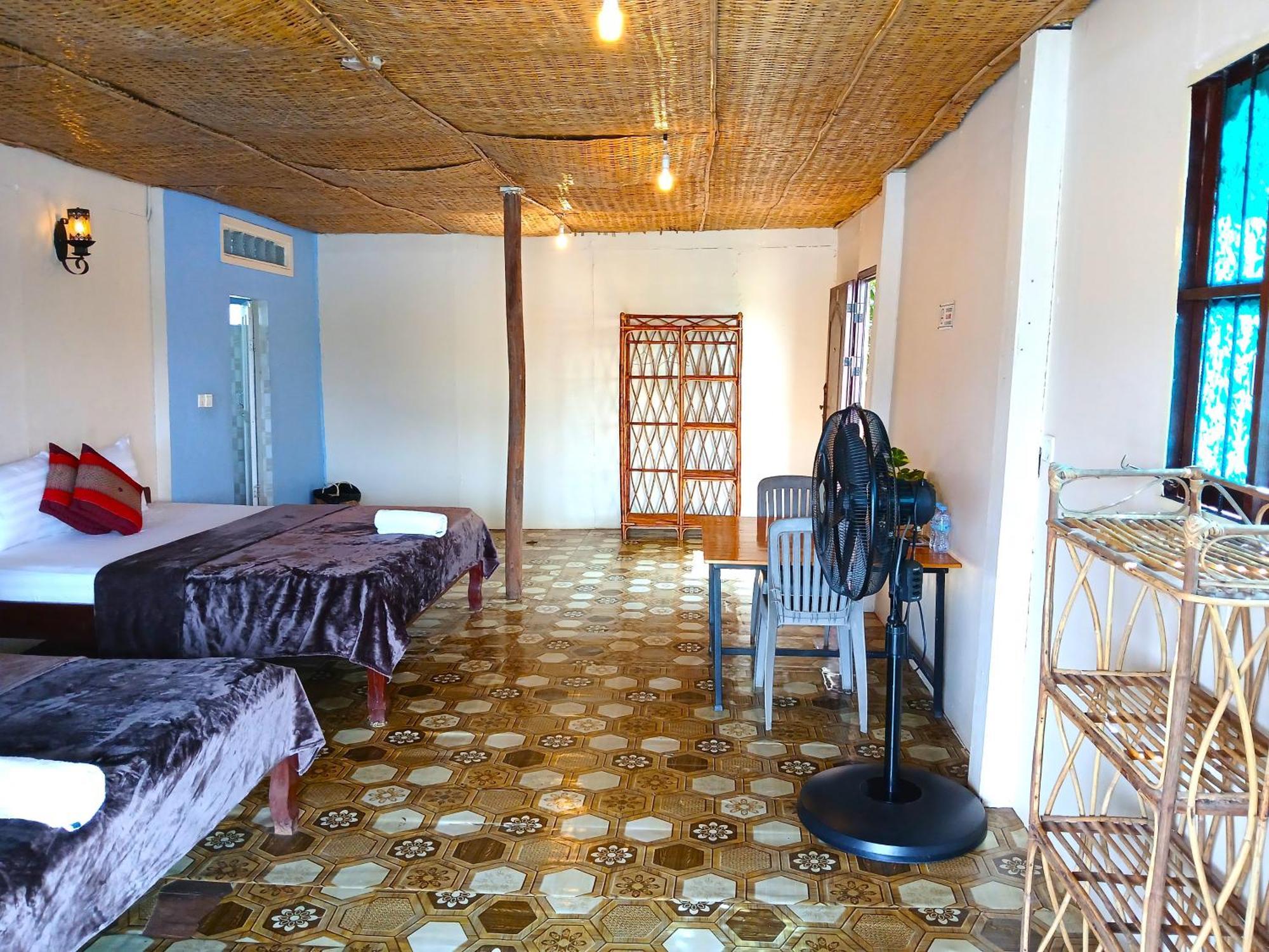 Green Mango Bungalows Kampot Exterior photo